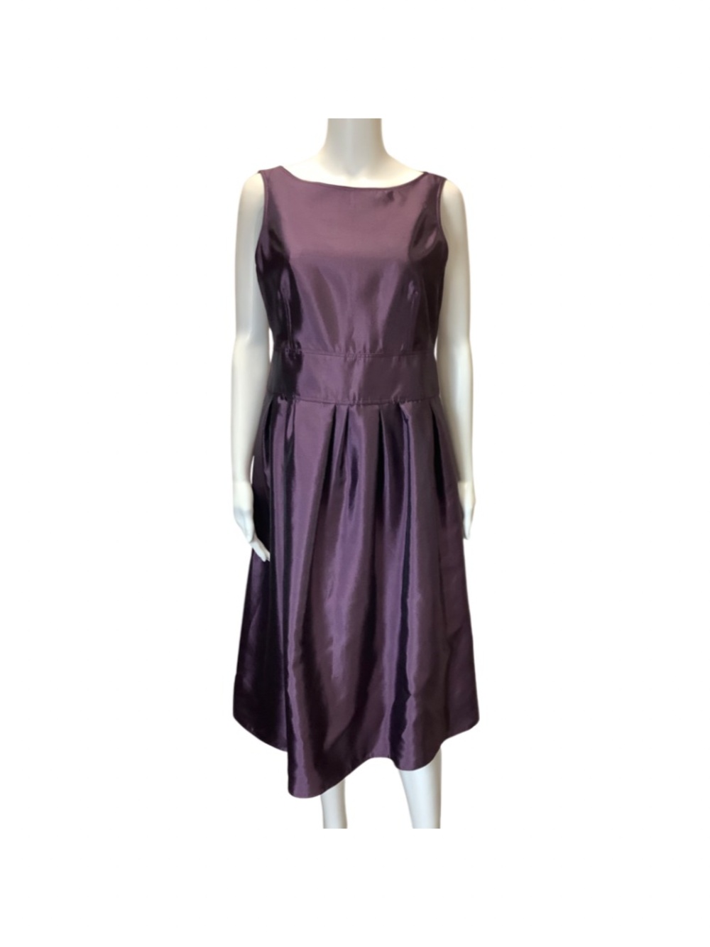 Burberry Sleeveless Midi Dress Size: L / 10